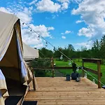 Pühajõe Holiday Park Puhkepark Puhajoe