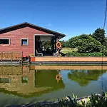 Pühajõe Holiday Park *