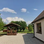 Puhkepark Pühajõe Holiday Park *