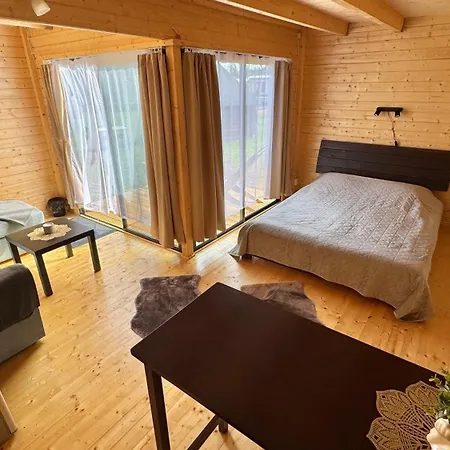 منتزه العطل Puhkemaja Puhajoe