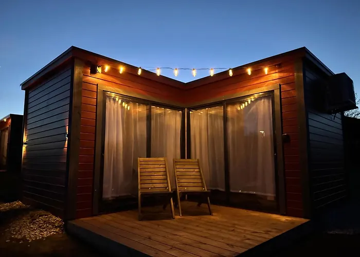 Puhkemaja منتزه العطل Puhajoe